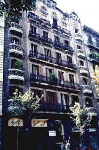 Barcelona - Stylish Apartments near the Rambla